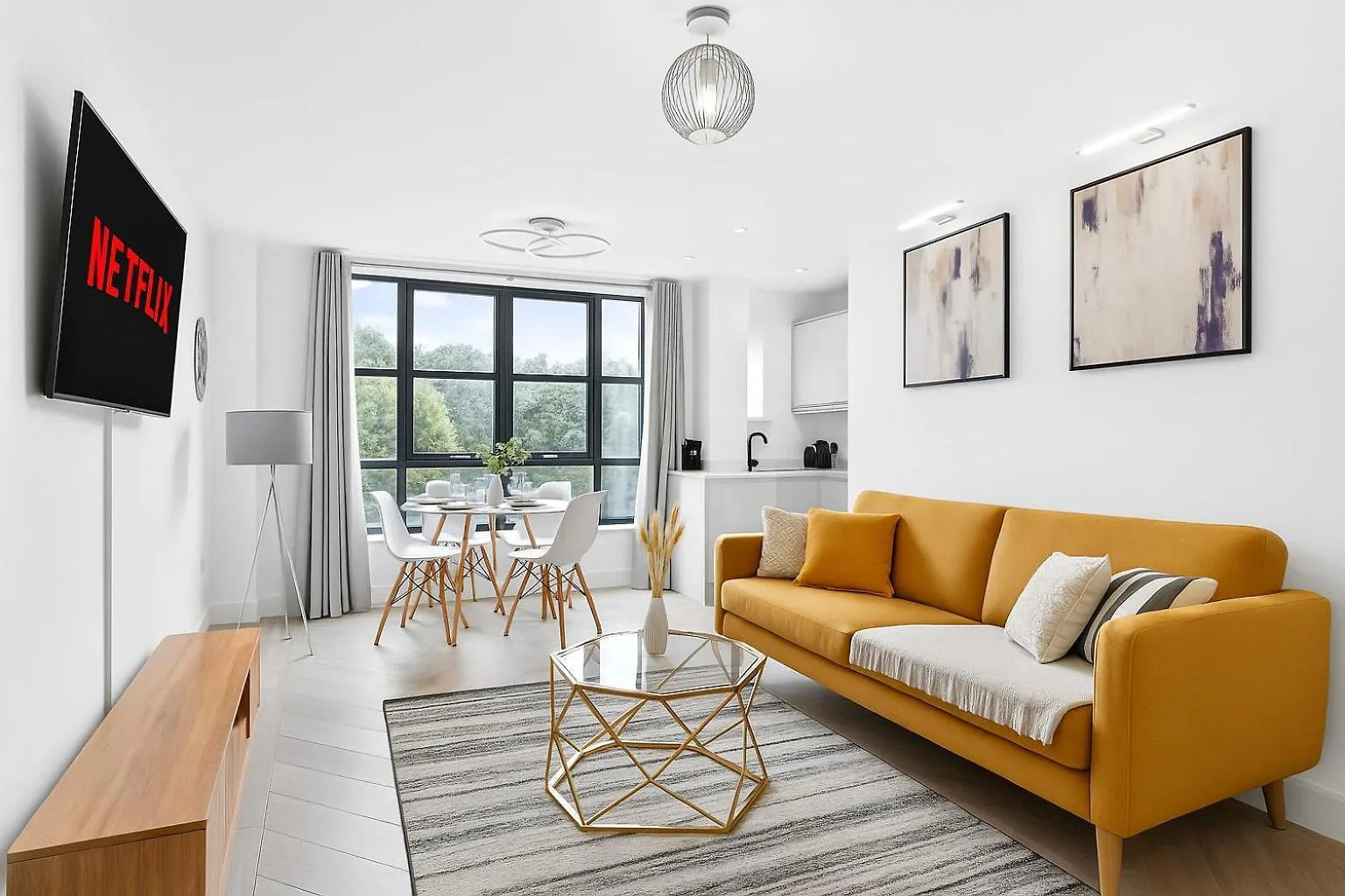 Stylish Large 3-Bed Apartment, Quick Access To London Sights, Free Parking Apartment